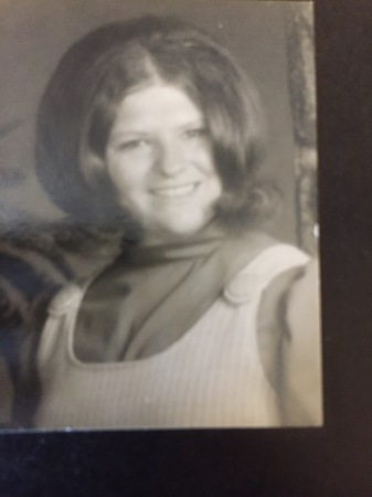 Rhonda Barnhill's Classmates profile album