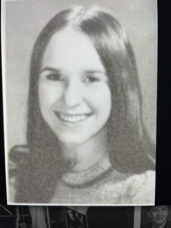 Debbie Berg's Classmates profile album