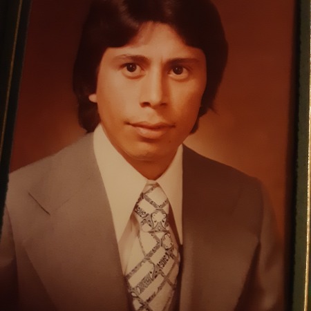 Pete Vargas' Classmates profile album