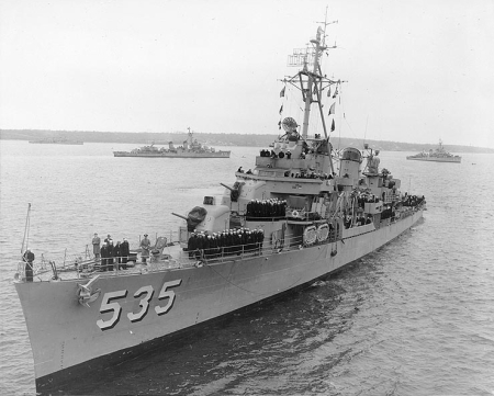 DD 535 Destroyer crew 275