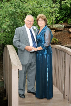 Bob Gentry and Lynn Cregger Hagan Gentry