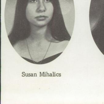 Yolanda Nieves' Classmates profile album