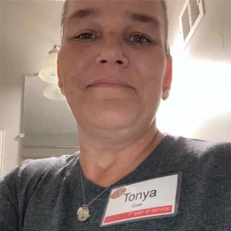 tonya lewis's Classmates® Profile Photo