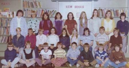 Darlene Taylor's Classmates profile album