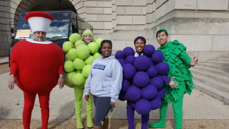 Photo with the Fruit of the Loom Characters