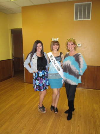 2012 Miss Rio Linda Samantha Moore, Pageant Coordinator Mary (Johnson) Harris and Pageant Assistant  Samantha Harris