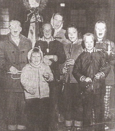 Andrew Gelt 1958 (far right, with clarinet)