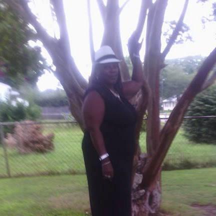 velma roscoe-finney's Classmates® Profile Photo