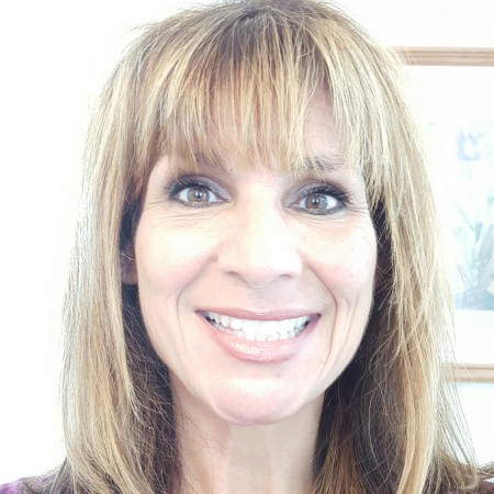 Debra Fernandez's Classmates® Profile Photo