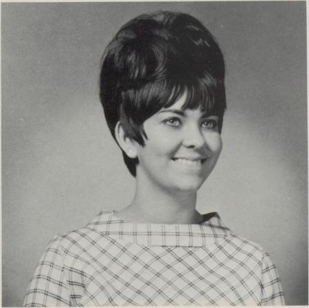 Karen Willis' Classmates profile album