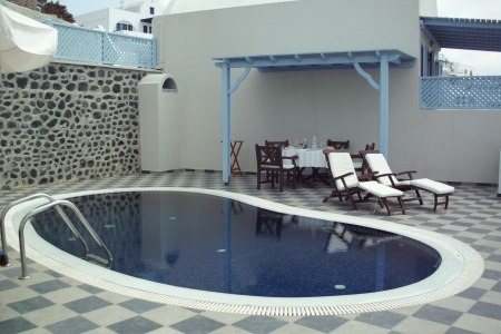 butler and private pool