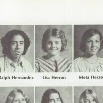 Lisa Fretwell's Classmates profile album