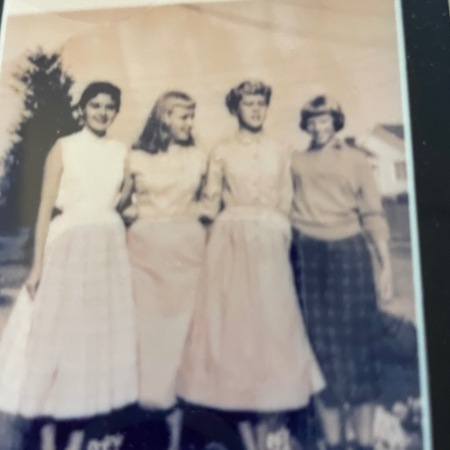 Linda Beeler's Classmates profile album