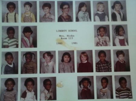 Erel Puspita's Classmates profile album