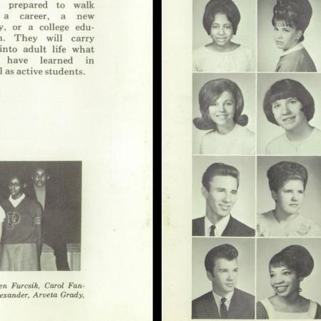 Virginia Taylor's Classmates profile album
