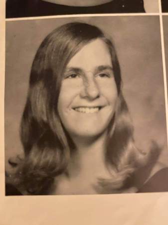 linda Bennett's Classmates profile album