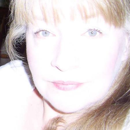 Linda Calvert's Classmates® Profile Photo