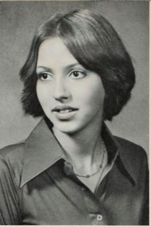 Suzanne Hamill's Classmates profile album