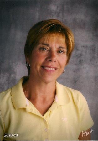 Elaine Lundgren's Classmates® Profile Photo