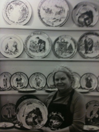 My Mom & Her Holiday Plates