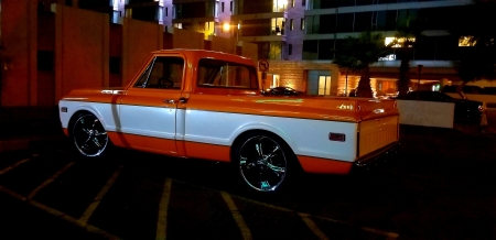 Dreamsicle, the truck I built 4 Justin Beiber