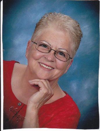 Linda Hood/kifer's Classmates® Profile Photo