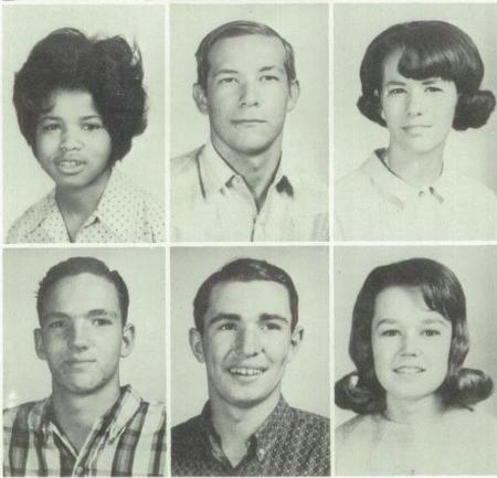 Peggy Lyle's Classmates profile album