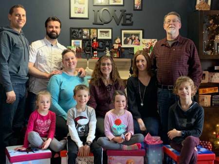 Christmas 2019 with full family in Sh Prk, AB