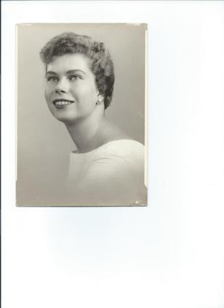 Mary Lou Richards' Classmates profile album