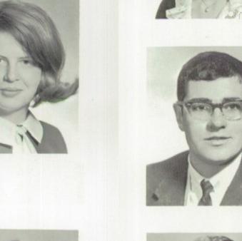 Dee Robinett's Classmates profile album