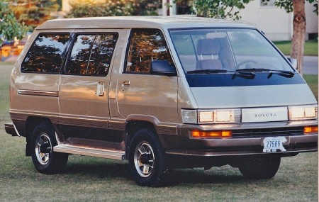 Our 1987 Toyota 4x4 MiviVan (locking hubs)