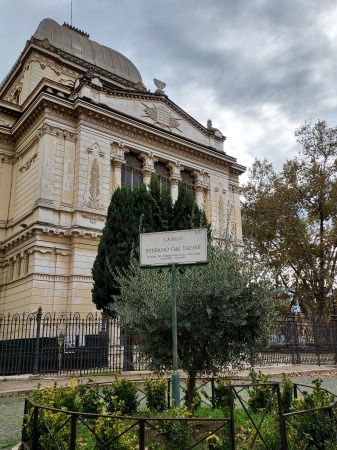 Historical Synagogue in Rome