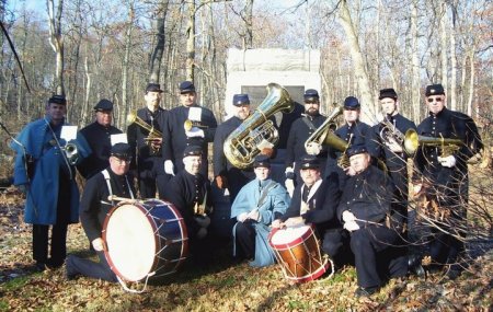 BRASS NAND AT GETTYSBURG 2010 ME RIGHT FRONT