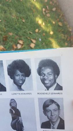 Roosevelt Edwards Jr.'s Classmates profile album