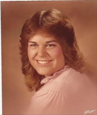 Kelly Moran Charboneau's Classmates profile album