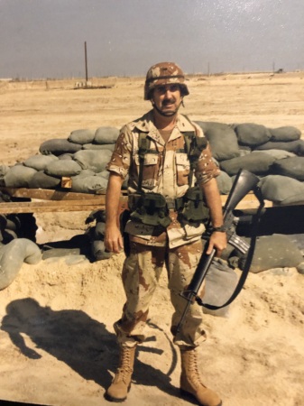 Near the Saudi/Kuwaiti border 1990