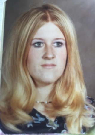 Vicki Gee's Classmates profile album