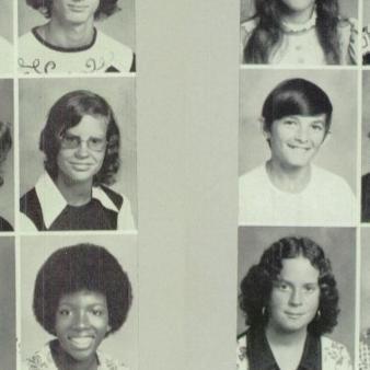 Deanne Simmons' Classmates profile album