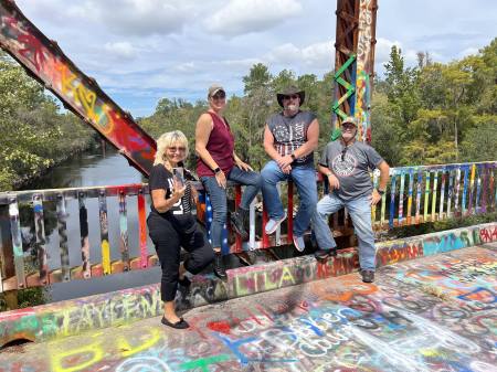 Graffiti Bridge, Florida 