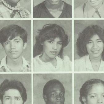 Gloria Meza's Classmates profile album