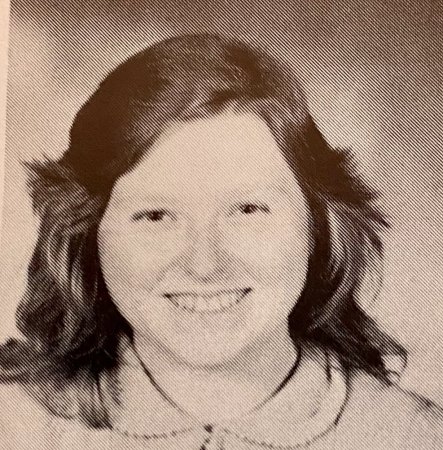 Suzanne Minks' Classmates profile album