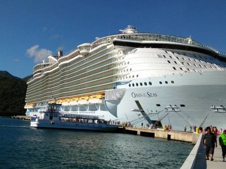 Oasis of the Seas-Royal Caribbean cruise line