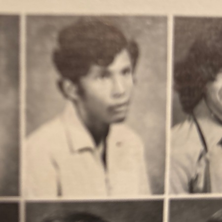 Ezzard Castillo's Classmates profile album