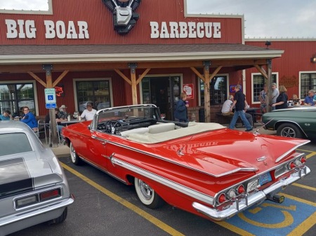 Car show at the Big Boar in West Salem, WI 