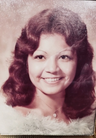 Vera Jeannie Flores-Fetterleigh's Classmates profile album