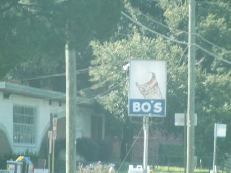 " BO'S "  A TAMPA ICON..