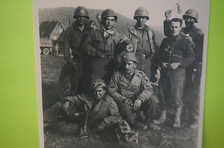 Dad w/Luger pistol, his buddies & a Nazis POW.