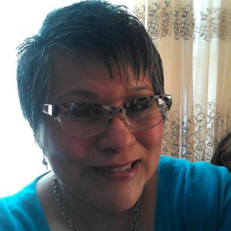 Linda Tapia's Classmates® Profile Photo
