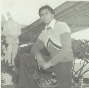 Larry Ballesteros' Classmates profile album