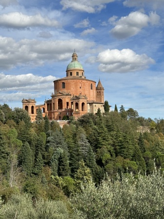 Hiking near Bologna